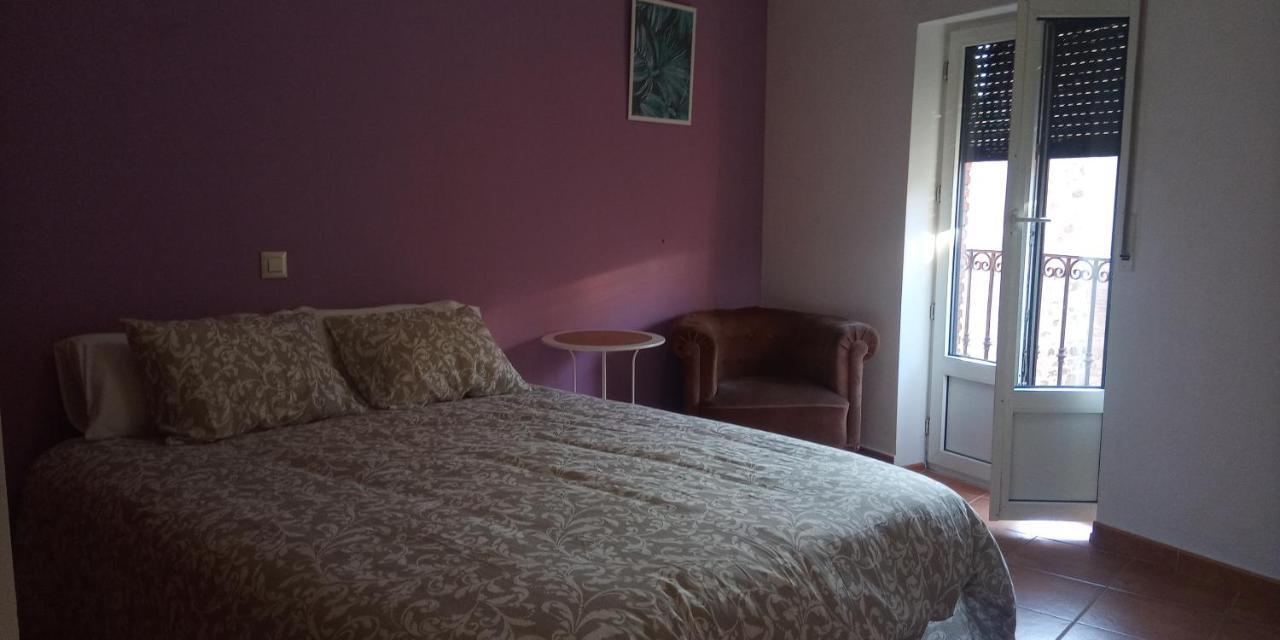 Apartamentos,Puerta De Bisagra-Parking Gratis Толедо Екстериор снимка